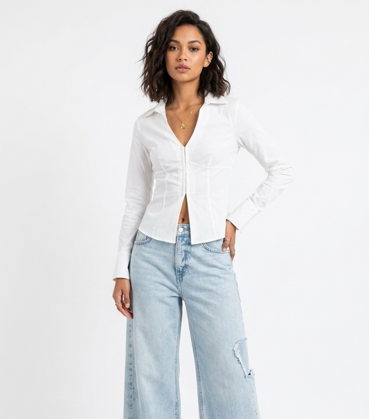 Blusa de manga larga con botones y escote en V- Blanco