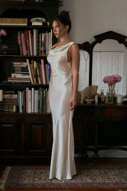 Melanie Dress - albaricoque